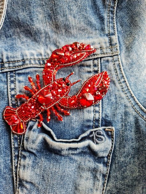 Excited to share the latest addition to my #etsy shop: Lobster Beaded Brooch, Unique gifts for her, Beach jewelry https://etsy.me/44QSAVx #unisexkids #artdeco #leather #yes #red #zodiac #halloween #birthday #embroiderybrooch Beaded Lobster, Zodiac Halloween, Lobster Jewelry, Jewelry Ocean, Beaded Brooches, Ocean Inspired Jewelry, Godfather Gifts, Beachy Jewelry, Diy Bead Embroidery