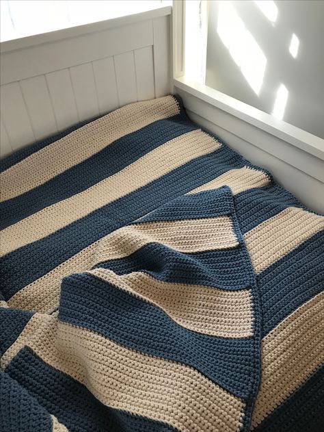 Striped Blanket Crochet, Twin Size Crochet Blanket, 2 Tone Crochet Blanket, Crochet Stripe Blanket, Crochet Twin Blanket, Crochet Blanket For Boyfriend, Two Tone Crochet Blanket, Stripe Crochet Blanket, Single Crochet Blanket