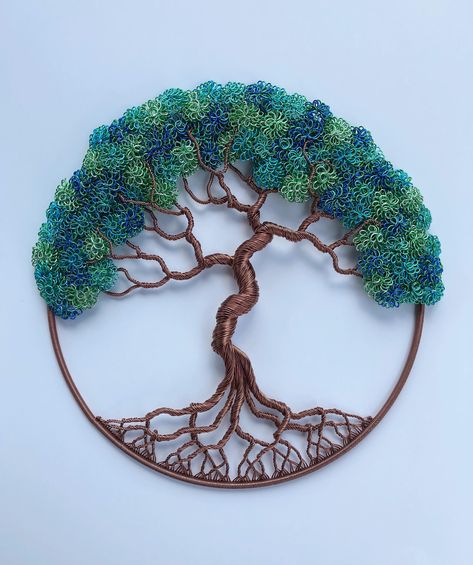 Sculpture Wire Art, Tree Of Life Crafts, Wire Tree Of Life, Display Tree, Sculpture Wire, Outdoor Display, Dream Catcher Diy, Wire Tree, Halloween 2024