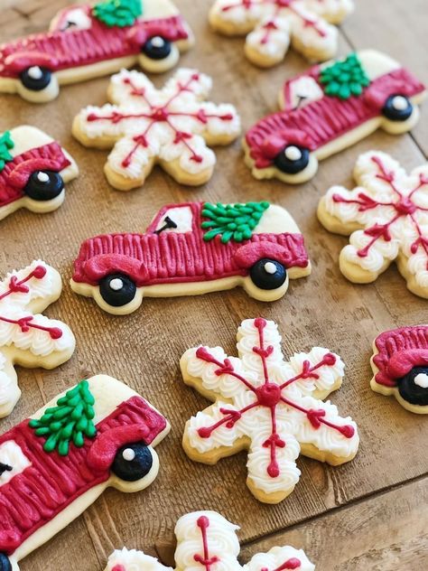 The Best Sugar Cookiescountryliving Funny Christmas Cookies, Buttercream Cookies, Christmas Cookie Recipes Holiday, Jenny Cookies, Cake Mug, Easy Christmas Cookie Recipes, Christmas Cookie Recipes, Christmas Cookies Easy, Best Sugar Cookies