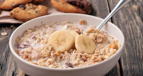 Hypertension: 5 Breakfast Recipes To Manage High Blood Pressure - NDTV Food High Blood Pressure Recipes, Aphrodisiac Foods, Preworkout Snack, Porridge Recipes, Hot Cereal, Oatmeal Bowls, Yummy Healthy Snacks, Oatmeal Breakfast, Overnight Oats Recipe