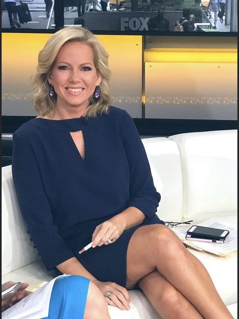 Fox News Anchor Women, Shannon Bream, Sandra Smith, Female News Anchors, Alex Morgan, Elegant Dresses Classy, Jennifer Morrison, Dresses Classy, News Anchor