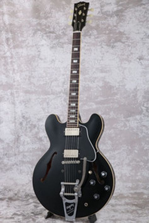 Gibson Memphis ES-335 18 VOS Bigsby Electric Guitar limited reissue model-Black Gibson, Electric Guitar, Music Instruments, Guitar, Black