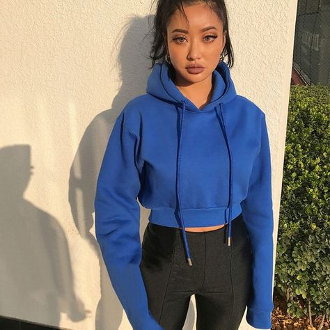 #LRFlawlessBeauty Blue Hoodie Outfit, Fashion Souls, Pullovers Outfit, Crop Top Casual, African Clothing Styles, Crop Top Outfits, Hoodie Outfit, Blue Hoodie, Sporty Outfits