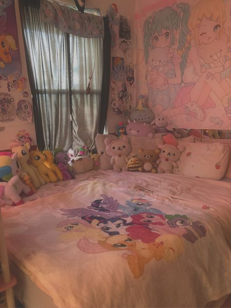 Cute Gore Bedroom, Mlp Room Decor, Cutecore Tapestry, Rilakkuma Room Decor, Cute Core Bedroom, Kawaii Cluttercore, Cutecore Bed, Kawaii Core Room, Creepy Cute Room