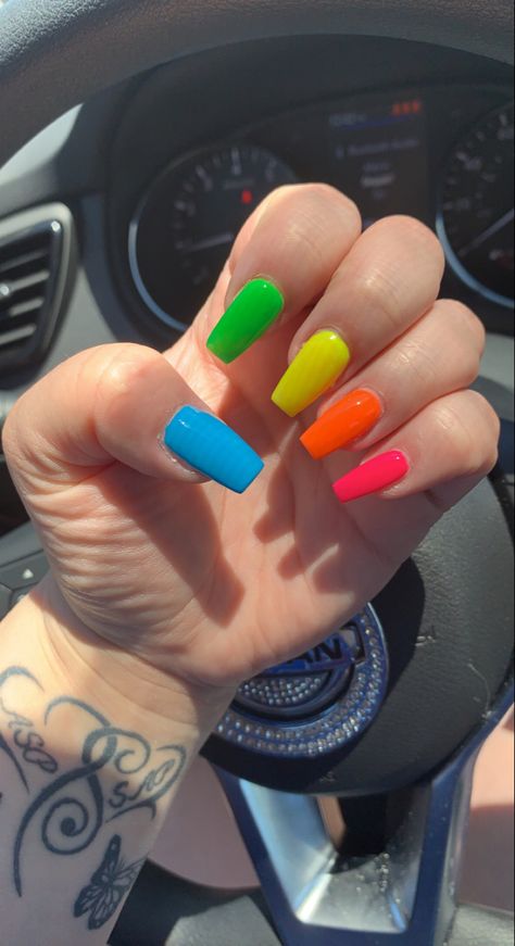 Neon Rainbow Nails, Multi Colored Nails, June Nails, Neon Pink Nails, Acrylic Nails Nude, Beautiful Nail Polish, Nails Nude, Cute Simple Nails, Dip Nails