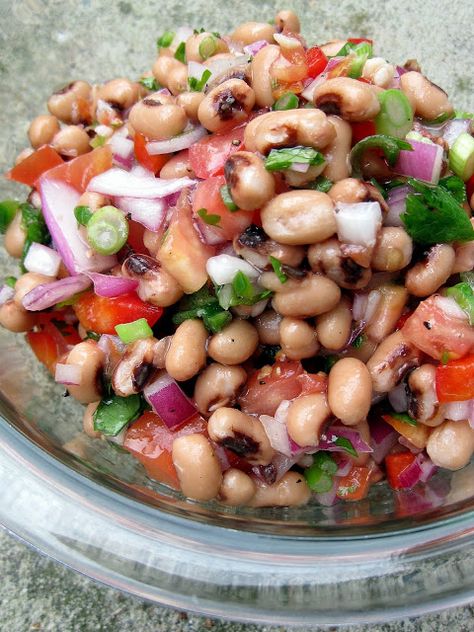 a hint of honey: Black-Eyed Pea Salad, Revisited. Just made this for lunches this week- used red wine vinegar instead of rice wine vinegar since that's what I had in the pantry.  Turned out well! Black Eyed Pea Salad, Orange Bell Pepper, Salad Kale, Black Eyed Pea, Walking Tall, Pea Salad, Rice Wine Vinegar, Rice Wine, Wine Vinegar