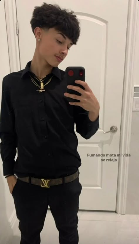 Half Heart Tiktok Trend, Tiktok Edgars, Youcantfindalex Pictures 2023, Alex From Tiktok Edgar, Alex Edgar Tiktok, Cute Edgar’s, Boys With Edgar Cut, Hispanic Outfits Style, Edgars Boys