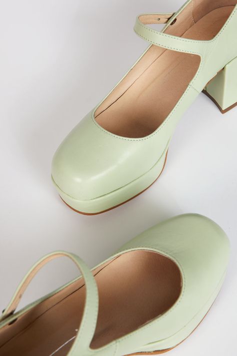 Green Mary Janes, Sandals Design, 90's Vibes, Green Platform, Comfortable Wedges, Chic Heels, Short Heels, Platform Mary Janes, Walking Sandals