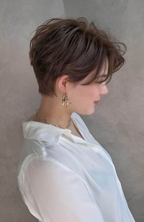 Lake Hair Styles, Chic Haircut, Braids For Medium Length Hair, Easy Hair Cuts, Hairstyles For Medium Length Hair Easy, Thin Hair Haircuts, Summer Hairstyles For Medium Hair, 짧은 머리, Long Hair Women