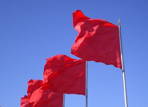 Learn to recognize the red flags of control early on in dating so you can make healthy choices in romantic partners. --- How's your dating radar? Do you kno Relationship Red Flags, Breakup Picture, College Admission, Red Flags, Red Flag, Retirement Planning, Job Interview, Trust Yourself, Wind Sock