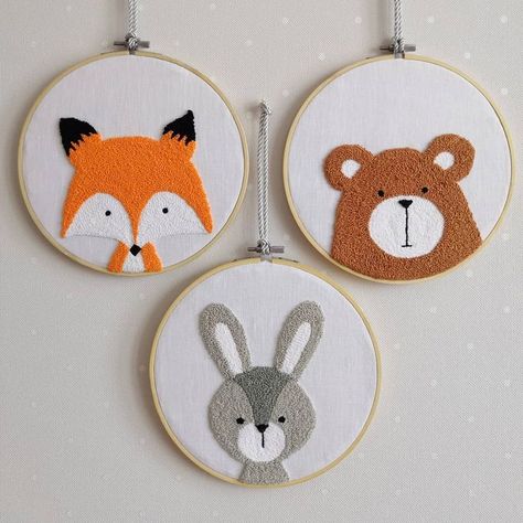 Punchneedle woodland animals by @sveta.trosh Pola Bordir, Punch Needle Patterns, Hand Embroidery Videos, Baby Embroidery, Pola Sulam, Punch Needle Embroidery, Needle Punch, Animal Embroidery, 자수 디자인