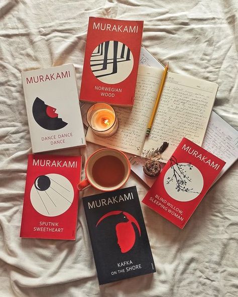 Aesthetic Book Photography Ideas, Murakami Aesthetic, Murakami Books, Bookstagram Ideas, Kafka On The Shore, Books Tbr, Book Photography Instagram, Reading Motivation, Bookstagram Inspiration