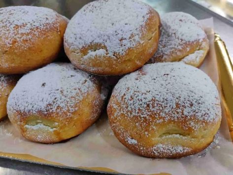 ITALIAN CREAM BOMBS (BOMBOLONI ALLA CREMA) - Cooking Italians Bomboloni Recipe, Italian Cream, How To Make Cream, Sweet Butter, Custard Filling, Italian Cookies, Italian Recipes Authentic, Italian Cooking, Chocolate Cream