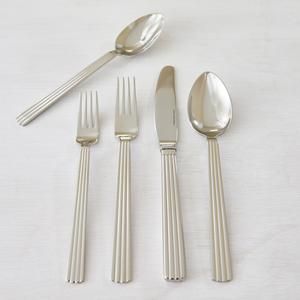 GEORG JENSEN BERNADOTTE CUTLERY SET - Privet House Supply Georg Jensen Bernadotte, Kitchen Supplies Aesthetic, Cutlery Aesthetic, Aesthetic Kitchenware, Georg Jensen Living, Modern Victorian Kitchen, Luxury Cutlery, Flatware Design, Victorian Kitchen