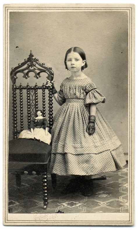 Victorian Children's Clothing, Victorian Photography, Victorian Accessories, Character Prompts, Vintage Children Photos, Antique Photography, Victorian Photos, Photography Vintage, Victorian Dolls