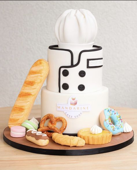 Cooking Themed Cake, Baker Theme Cake, Chef Cake Ideas Birthdays, Chef Cake Design Ideas, Chef Cake Design, Chef Cupcakes, Almond Crescent Cookies, Chef Cake, Roblox Cake