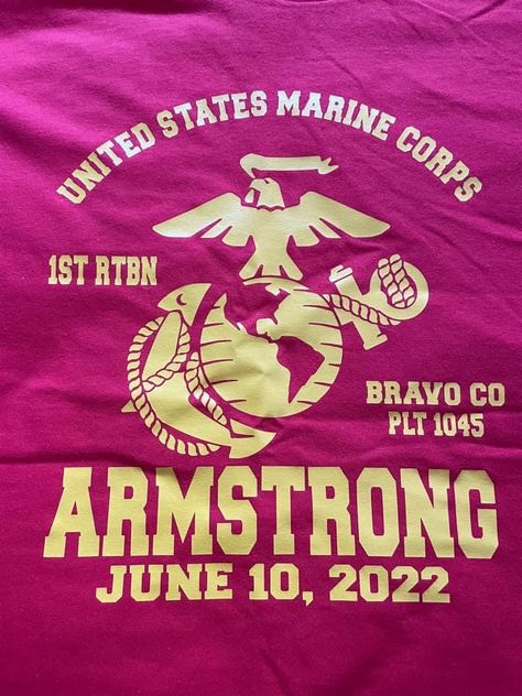 Usmc Family Day Shirts, Usmc Graduation, Marine Party, Marine Graduation, Marine Family, Graduation Tshirts, Dating Help, Grad Ideas, Marine Mom