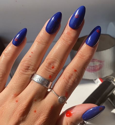 Oh I leave quite an impression 💋💙🔪 Save for @sabrinacarpenter Short N Sweet Tour Nail Inspo! . . #nailart #nailarttutorial #nailvideos #nails #nailideas #nailinspo #naildesigns #diynails #nailtrends #manicure #uñas #mani #easynailart #simplenailart #portjefferson #suffolk #longisland #longislandnailtech #sabrinacarpenter #shortnsweet #taste #espresso #sabrinacarpenterfans Easy Nail Art, Nail Art Tutorial, Nail Trends, Nail Tech, Diy Nails, Nail Inspo, Manicure, Nail Designs, Nail Art