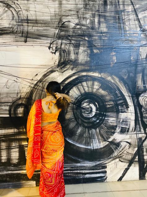 Backside saree pose✨ Saree Pose, Orange Saree, Saree Poses, Saree, Orange, Red