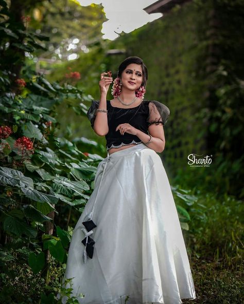 Kerala Style Skirt And Top, Full Skirt And Top, Kerala Dress, Onam Dress, Kerala Engagement Dress, Onam Outfits, Frock Models, Kerala Saree Blouse Designs, Saree Styling