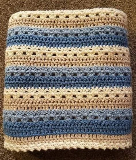 Adult Blankets, Stripe Blanket, Crochet Throw Pattern, Baby Rabbit, Crochet For Beginners Blanket, Crochet Blanket Designs, Crochet Blanket Afghan, Baby Afghan Crochet, Crochet Throw Blanket