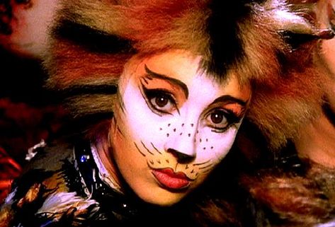 Cats Cats The Musical Costume, Cats The Musical, Jellicle Cats, Animal Makeup, Theatre Makeup, Cats Musical, Theatrical Makeup, Cat Pose, Stage Makeup