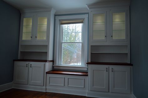 Built In Cabinet Dining Room, Dining Room Built Ins Around Window, Built In Cabinets In Dining Room, Dining Room Built In Cabinets, Dining Room Built Ins, Built In China Cabinet, Dining Room Built In, Window Seating, Glass Shelving