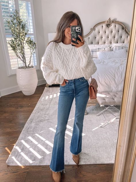 Love the cable stitch of this Free People Sweater! Winter Southern Outfits, Winter Anniversary Outfit, Southern Winter Outfits, Sweater And Jeans Outfit, Conference Outfit, Jeans Outfit For Work, Southern Curls And Pearls, Jeans Outfit Fall, Southern Outfits