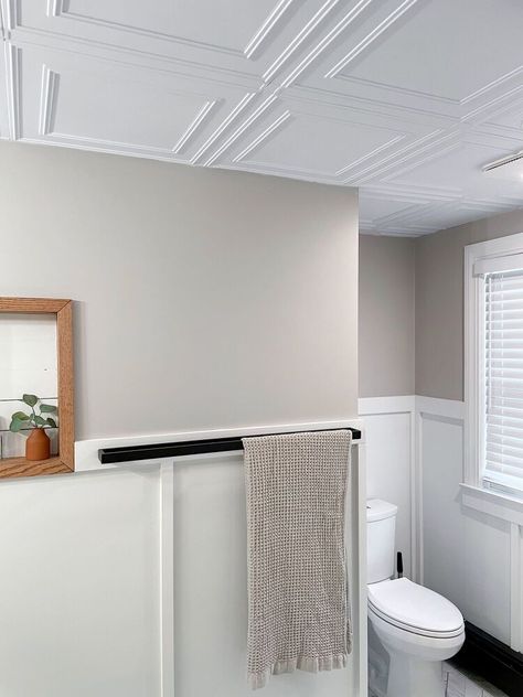 If you're wondering what type of bathroom is good for ceiling, check out our recommendation for waterproof bathroom ceiling panels. Give your bathroom a makeover with this creative bathroom ceiling idea. Ceiling On A Budget, Ceiling Update, Bathroom Ceiling Panels, Ceiling Tiles Bathroom, Upgrade Bathroom, Tile Layout, Wallpaper Shelves, Waterproof Bathroom, Wallpaper Ceiling