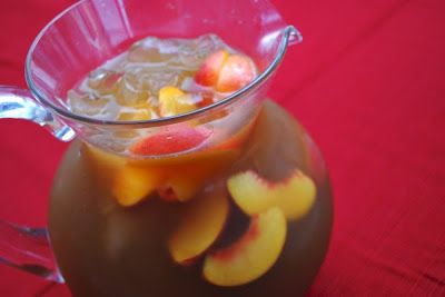 Peach Bellini Iced Tea - What's Cookin, Chicago Olive Garden Recipe, Peach Bellini Recipe, Torani Syrup, Bellini Recipe, Olive Garden Recipes, Peach Ice Tea, Summertime Drinks, Iced Tea Recipes, Peach Bellini