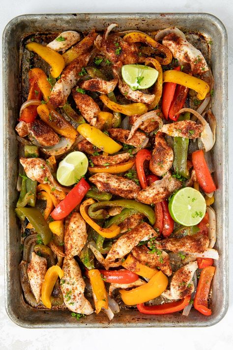 Chicken Fajita Meal Prep Chicken And Peppers Meal Prep, Chicken Fajita Dinner, Chicken Fajita Meal Prep, Fajita Dinner, Fajita Meal Prep, Lasagna Zucchini, Meal Prep Chicken, Fajita Spices, Pastas Recipes