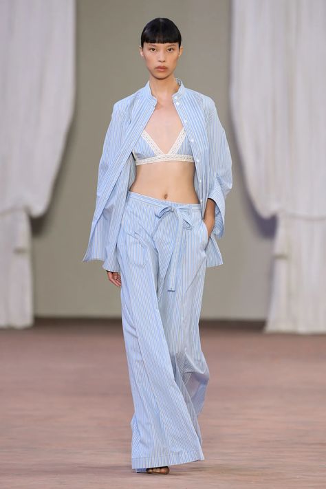 Alberta Ferretti RTW Spring 2024 [PHOTOS] – WWD Spring Ready To Wear, Spring Collection Fashion, Ethereal Dresses, Elle Fashion, Fashion Trend Forecast, Stripe Outfits, Elegant Feminine, Spring Summer Trends, Trend Forecasting