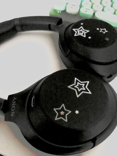 Goth Headphones, Stickers On Headphones, Headphones With Stickers, Star Headphones, Headphone Stickers, Headphones Decoration, Headphones Sticker, Metal Headphones, Headphone Decoration