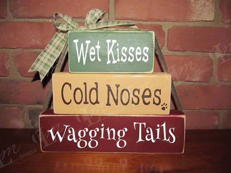 A Doggy Stacker for the Dog Lovers. Wet Kisses by rlmdesignsmaine 2x4 Crafts, Decorative Blocks, Block Signs, Pet Crafts, Wood Block Crafts, Craft Wood, Block Craft, Pet Signs, Dog Crafts