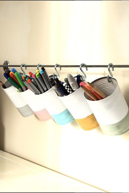 Diy Rangement, Desain Pantry, Desk Diy, Pencil Storage, Recycled Tin, Astuces Diy, Hemma Diy, Tin Can Crafts, Diy Casa