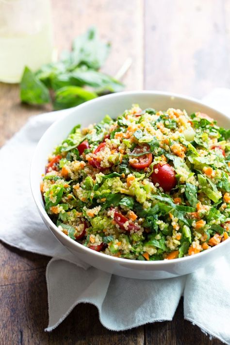 This Herbed Quinoa Garden Veggie Salad is tossed with a lemon herb vinaigrette - so fresh and perfect for summer potlucks or patio dinners. #vegan #sugarfree #vegetarian #salad #healthy | pinchofyum.com Vege Salad, Herbed Quinoa, Basil Quinoa, Parsley Dressing, Veggie Quinoa, Herb Vinaigrette, Salad Easy, Salad Ideas, Lemon Vinaigrette