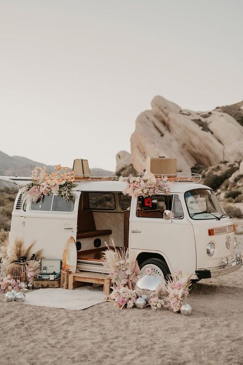 Diy Vw Van Photo Booth, Volkswagen Photobooth, Vw Bus Photo Booth, Vw Bus Wedding, Desert Disco, Vw Bus Wedding Photo Booth, Vw Bus Photo, Photobooth Ideas, Wedding Photobooth