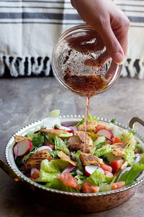 Pour fattoush dressing over the salad and mix well. Fattoush Salad Dressing, Fattoush Dressing, Fattoush Salad Recipe, Lebanese Salad, Greek Diet, Fattoush Salad, Salad Dressing Recipe, Lebanese Cuisine, Fitness Routines