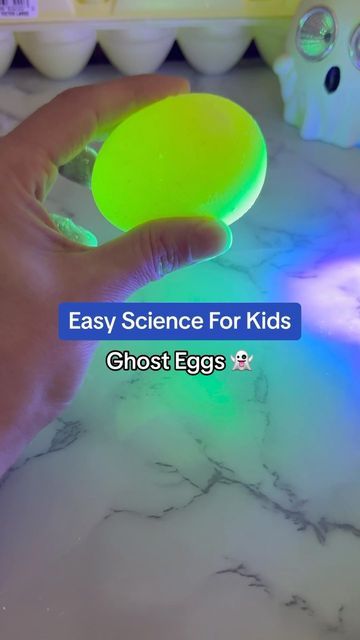 Ghost Eggs, Kid Experiments At Home, Art Games For Kids, Fun Experiments For Kids, Science Experiments Kids Easy, Stem Experiments, Glowing In The Dark, Diy Science Experiments, Science Experiments For Preschoolers