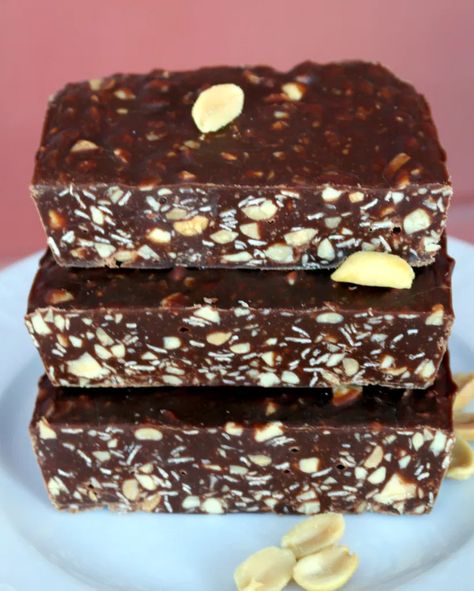 Eat-More Bars-O Sweet Chocolate Canada - 5 hviezdičkové cookies Dessert Squares, Chocolate Torte, Chocolate Heaven, Star Cookies, Melting Chocolate Chips, Bars Recipe, Sweet Chocolate, Cookies Ingredients, Cookies Recipes Christmas