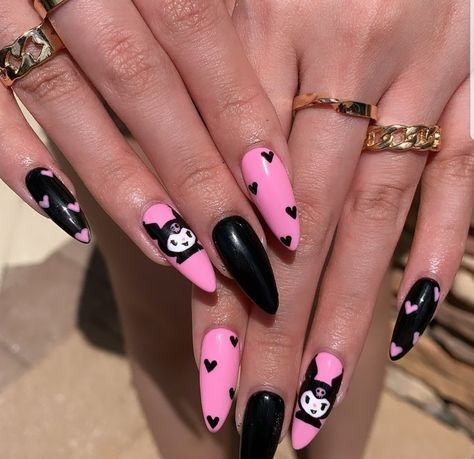 Melody Hello Kitty Nails, Kuromi Nail Art Simple, Hello Kitty Nails My Melody, Sanrio Nail Art Kuromi, Kuromi Nails Simple, My Melody Nail Art, Uñas Kuromi, Kuromi Nail Art, Kuromi Nails Acrylic