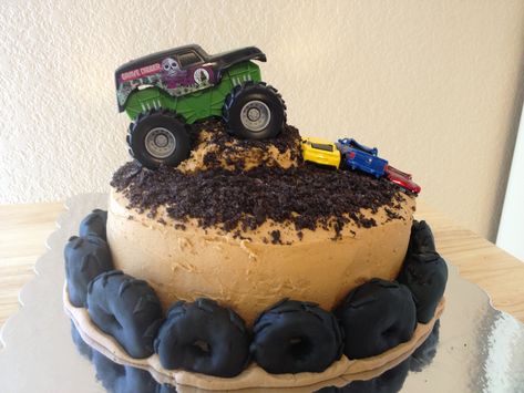 Monster Truck Birthday Cake Truck Birthday Cake Ideas, Monster Truck Cake Ideas, Truck Cake Ideas, Monster Truck Birthday Cake, Truck Birthday Cake, Monster Birthday Cakes, Blaze Party, Cakes For Kids, Monster Jam Birthday