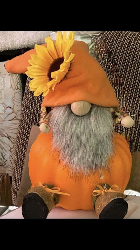 Mantle Deco, Fall Pumpkin Crafts, For School, Summer Mantle Decor, Adornos Halloween, Decorating Ideas For The Home, Gnomes Diy, Fall Thanksgiving Decor, Fall Halloween Crafts