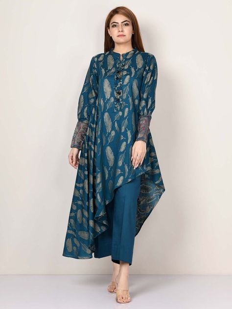 Western Outfits Women One Piece, Assymetrical Kurti Designs, Plaza Kurti Design, Full Sleeve Kurti Design, Frill Kurti Design, Western Kurti Designs Latest, Full Sleeves Kurti Designs, Embroidered Cuffs, Stylish Kurtis Design