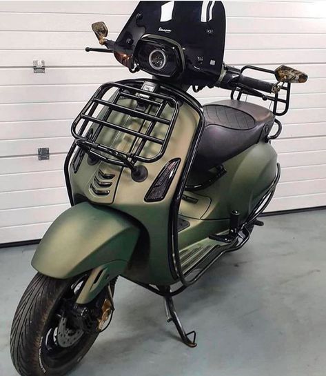 Vespa Modification, Vespa Tuning, Vespa Gt, Three Wheel Bicycle, Yamaha Scooter, Custom Vespa, Boat Shoes Fashion, Vespa S, Vespa Sprint