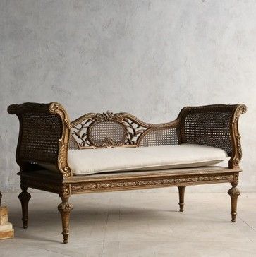 Eye For Design: Decorating With French Cane Settees Vintage Settee, French Country Rug, Rustic Furniture Diy, French Sofa, French Home Decor, Plywood Furniture, French Furniture, Country Home Decor, Classic Furniture