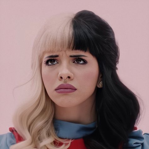 Melanie Martinez, Hair, Black