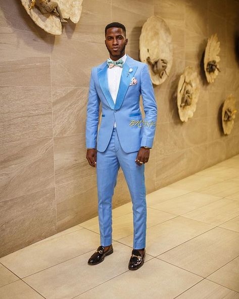 Dapper @akinfaminu at #FashionBusinessSeries last night.  All the fun and fabulous moments at  @lagosfashionweekofficials #FashionBusinessSeries will be up on www.bellanaijastyle.com soon!  #LFW18 #LagosFashionWeek #BNStyleLFW18  Photo Credit: @the.alfe Blue Tuxedo Wedding, Blue Mens Suit, Blue Groomsmen, Sky Blue Weddings, Blue Tux, Suit With Jacket, Suits For Wedding, Suit For Wedding, Lagos Fashion Week