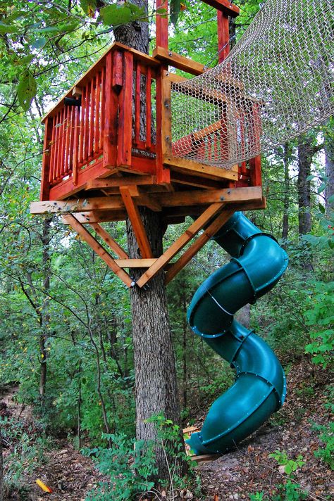 Pirate Ship Treehouse, Treehouse With Slide, Pirate Treehouse, Treehouse Ideas, Tree Houses, Gross Motor, Pirate Ship, Swing Set, Park Slide